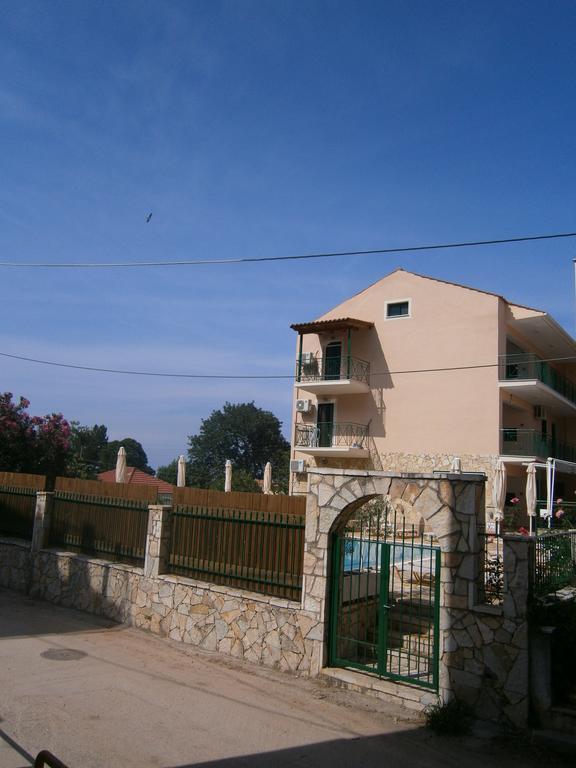 Petros Studios Poros  Exterior foto