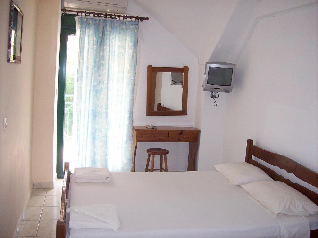 Petros Studios Poros  Zimmer foto