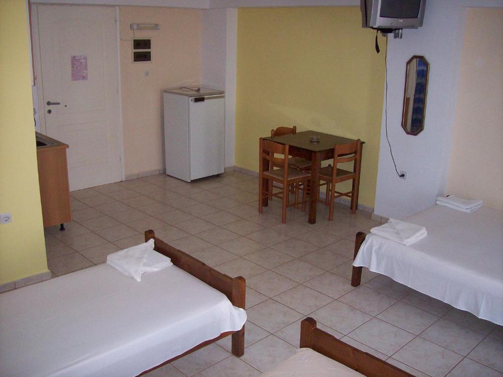 Petros Studios Poros  Zimmer foto