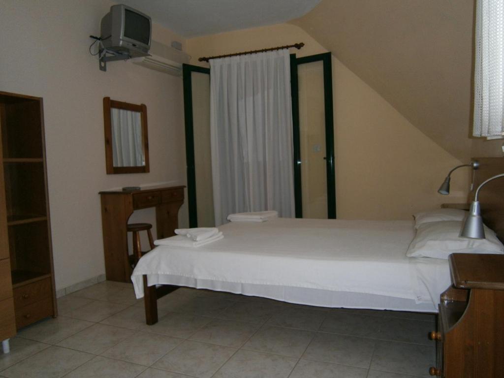 Petros Studios Poros  Exterior foto