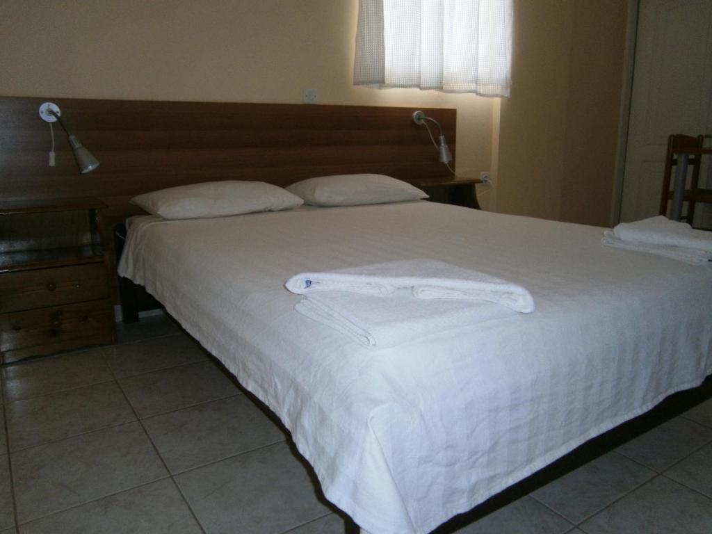 Petros Studios Poros  Zimmer foto