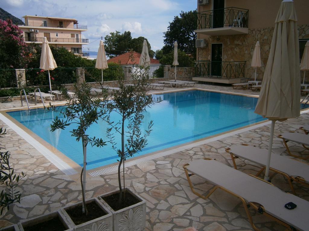 Petros Studios Poros  Exterior foto