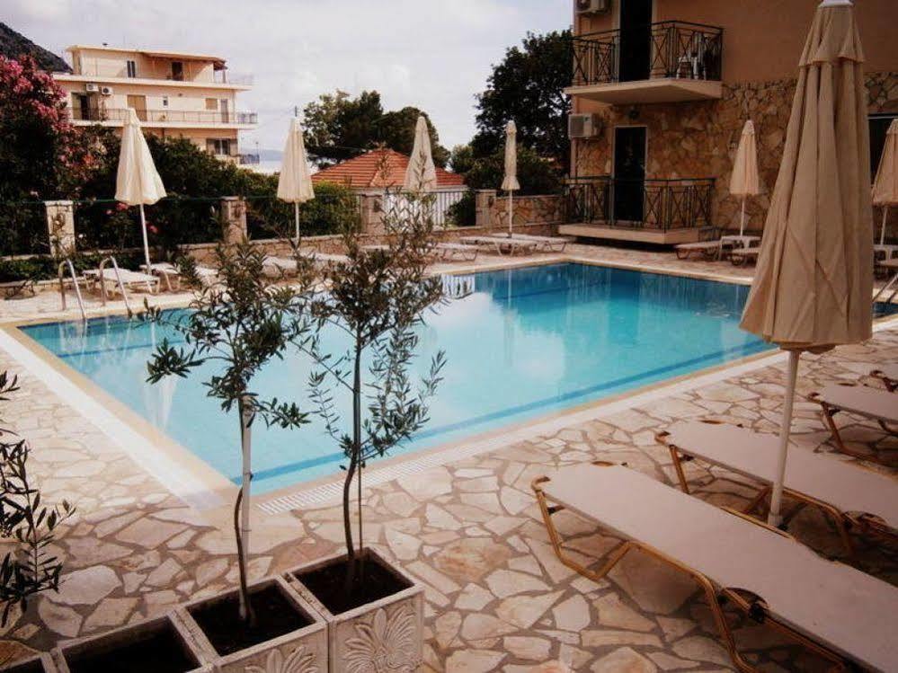 Petros Studios Poros  Exterior foto